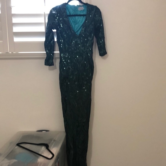Babyonline Dress Green Sequined Low Cut Evening Dress Size Small - Picture 1 of 11